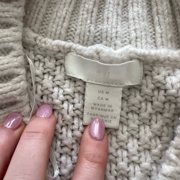 HM sweater vest - Picture 3 of 4